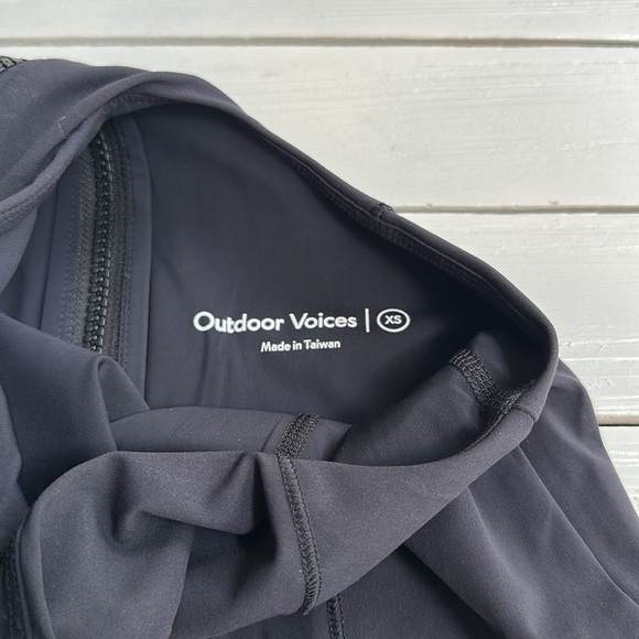 NWOT Outdoor Voices Zoom Bloom Dress in Black size XS - Picture 4 of 8